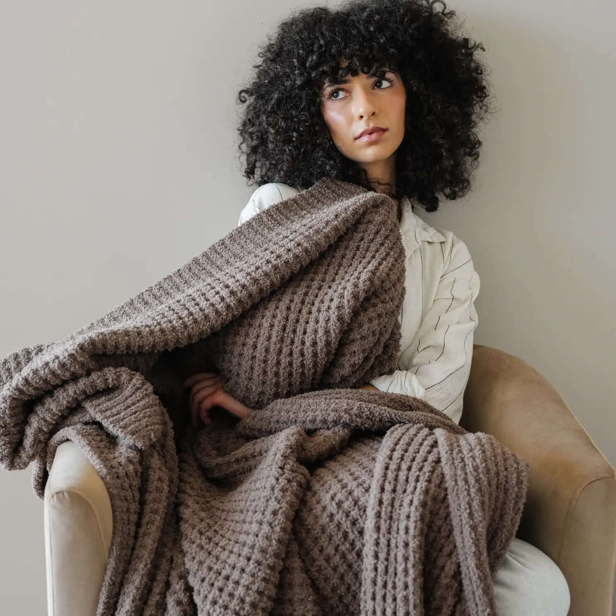 Saranoni Waffle Knit Throw Blanket Soft Luxury by Saranoni Cozy - Everetts Place Boutique - 