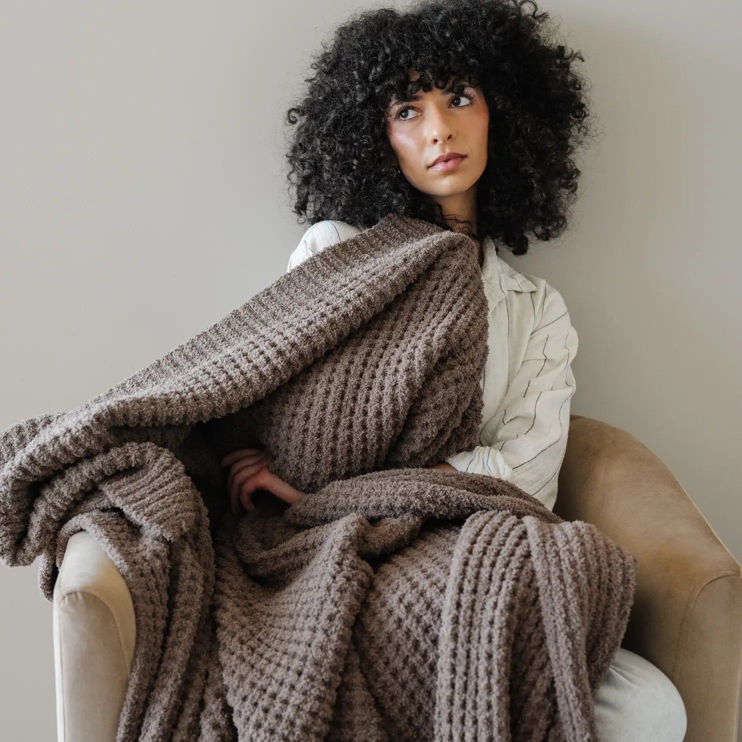 Waffle Knit Throw Blanket Soft Luxury by Saranoni Cozy Saranoni Everetts Place Boutique