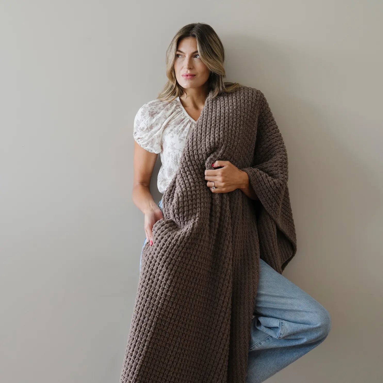 Waffle Knit Throw Blanket Soft Luxury by Saranoni Cozy Saranoni Everetts Place Boutique