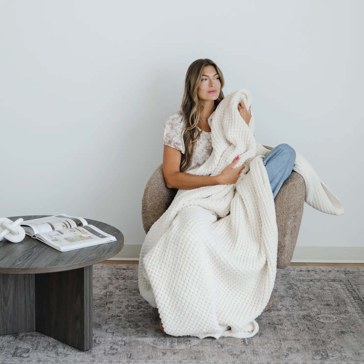 Waffle Knit Throw Blanket Soft Luxury by Saranoni Cozy - Everetts Place Boutique - 