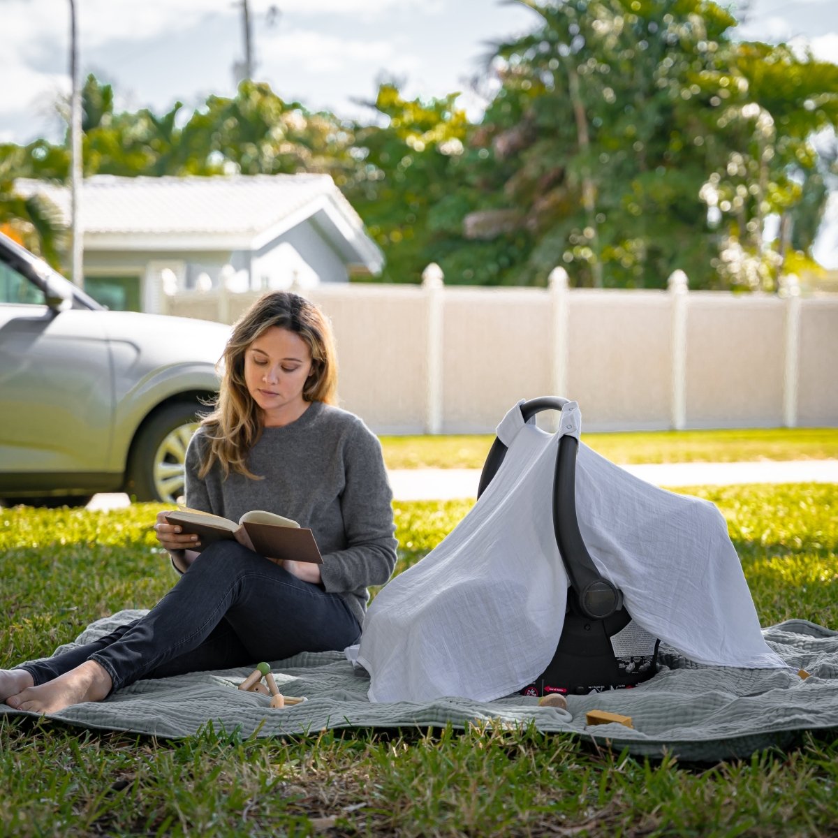 Comfy Cubs White Baby Car Seat Cover Canopy Breathable Bamboo Blend - Everetts Place Boutique - 