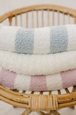 Cream Ribbed Plush Blanket by Mebie Baby