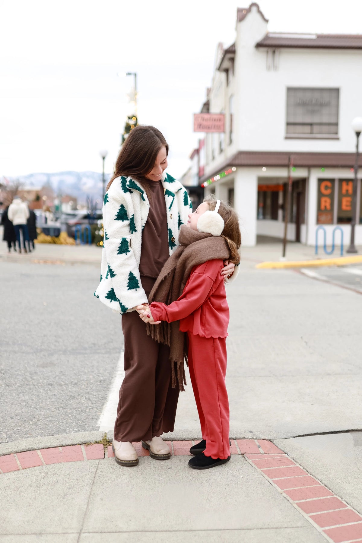Little Joy Co. Adult Scalloped Set - Green or Brown - 