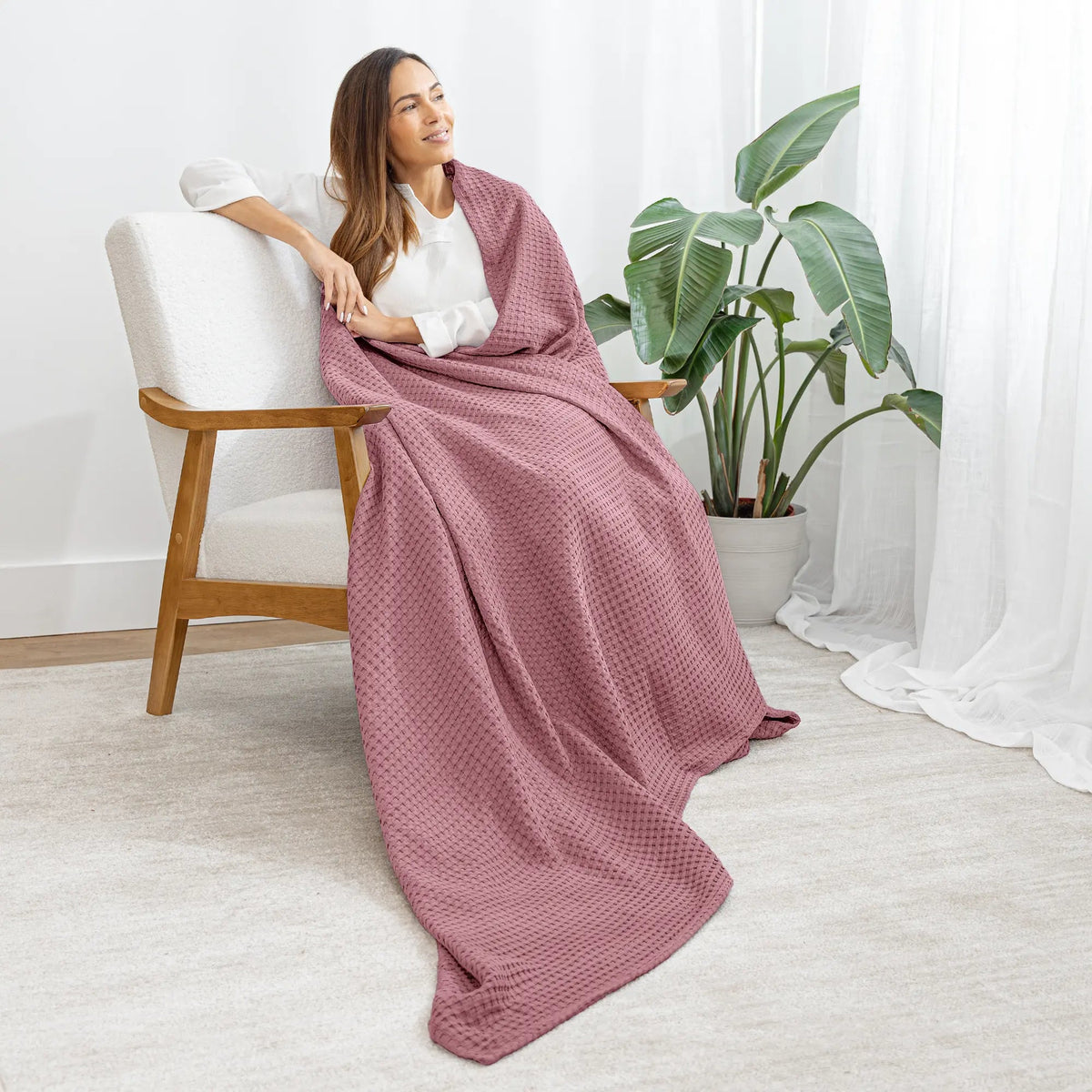 Comfy Cubs Adult Waffle Blankets in Mauve - 