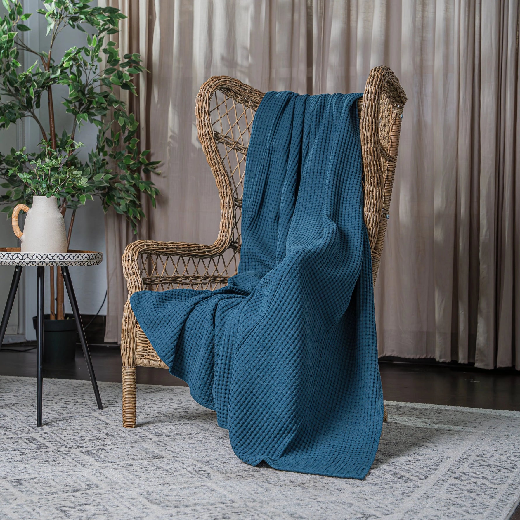 Comfy Cubs Adult Waffle Blankets in Neptune - 