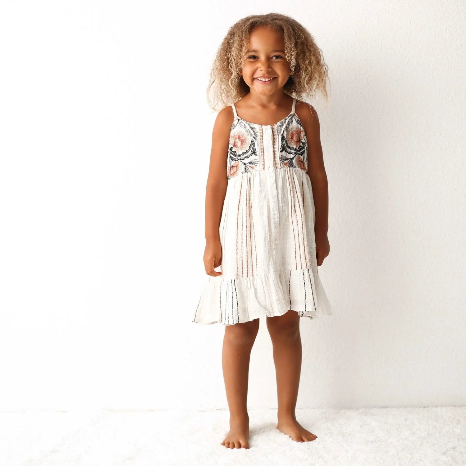 Bestaroo amaya mini dress in cream - 