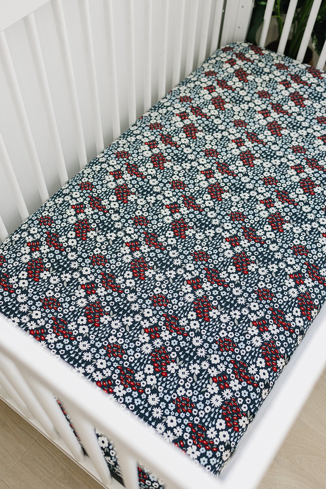 Mebie Baby Americana Floral Bamboo Stretch Crib Sheet Standard 52x28 - 