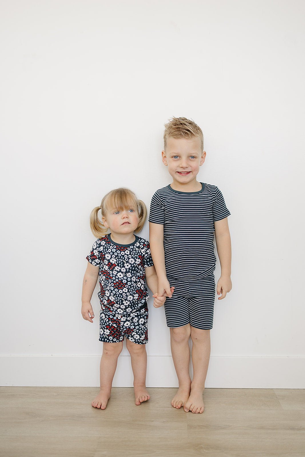 Mebie Baby Americana Floral Ribbed Bamboo Cozy Short Set - 