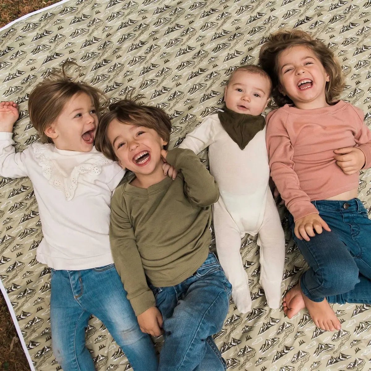 Kinder Cloth Diaper Co. Anywhere Adventure Play Mat, Featuring Quilted Wipeable Machine Washable Fabric - 