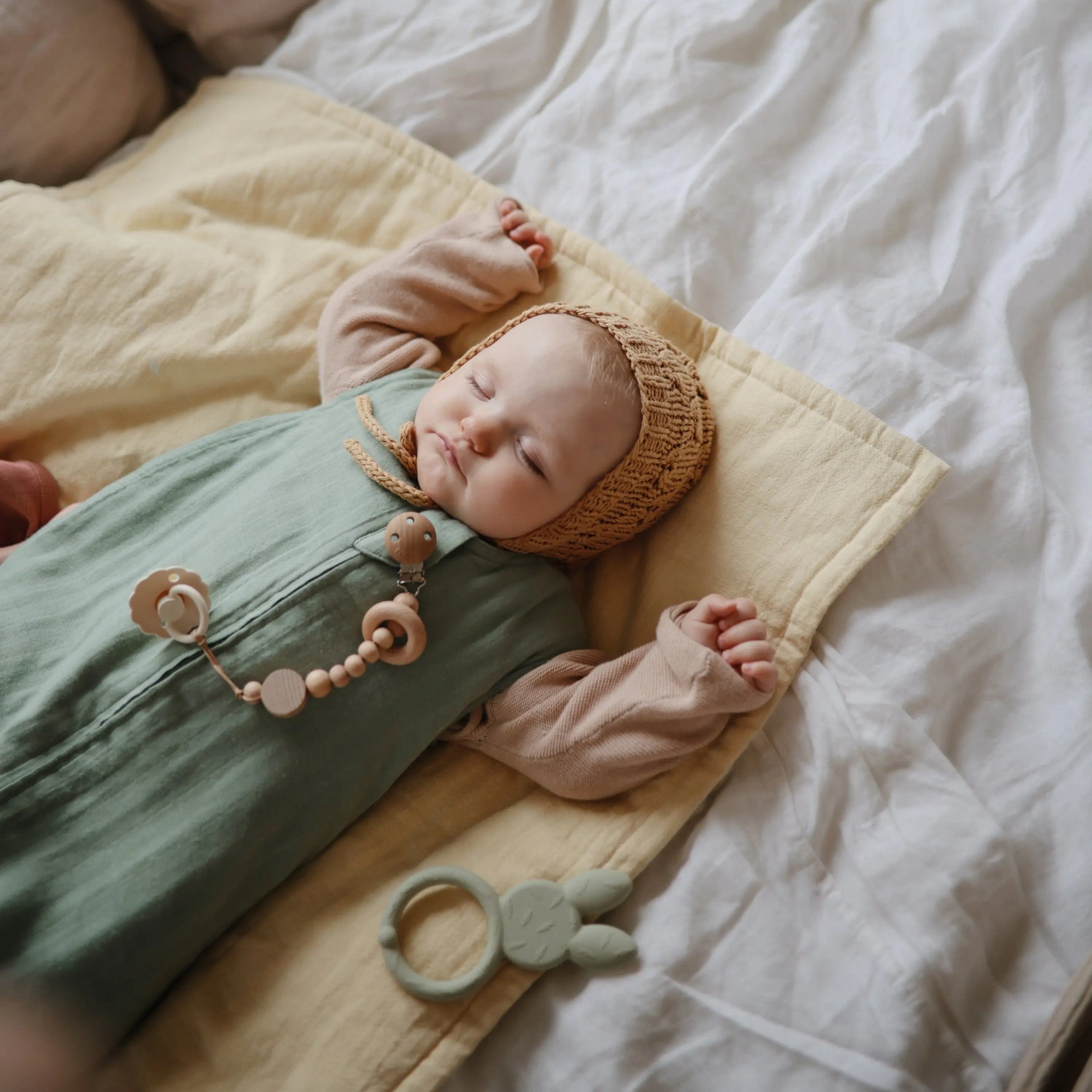 Mushie Silicone Pacifier Clip Mila Durable Food Grade Silicone and Natural Wood - Baby & Toddler > Baby Health > Pacifier Clips & Holders Pacifier Clip