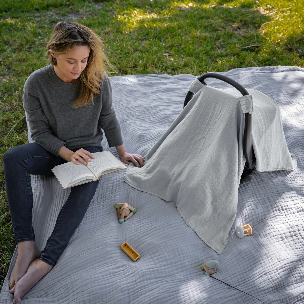 Comfy Cubs Baby Car Seat Cover in Heather Blue - 