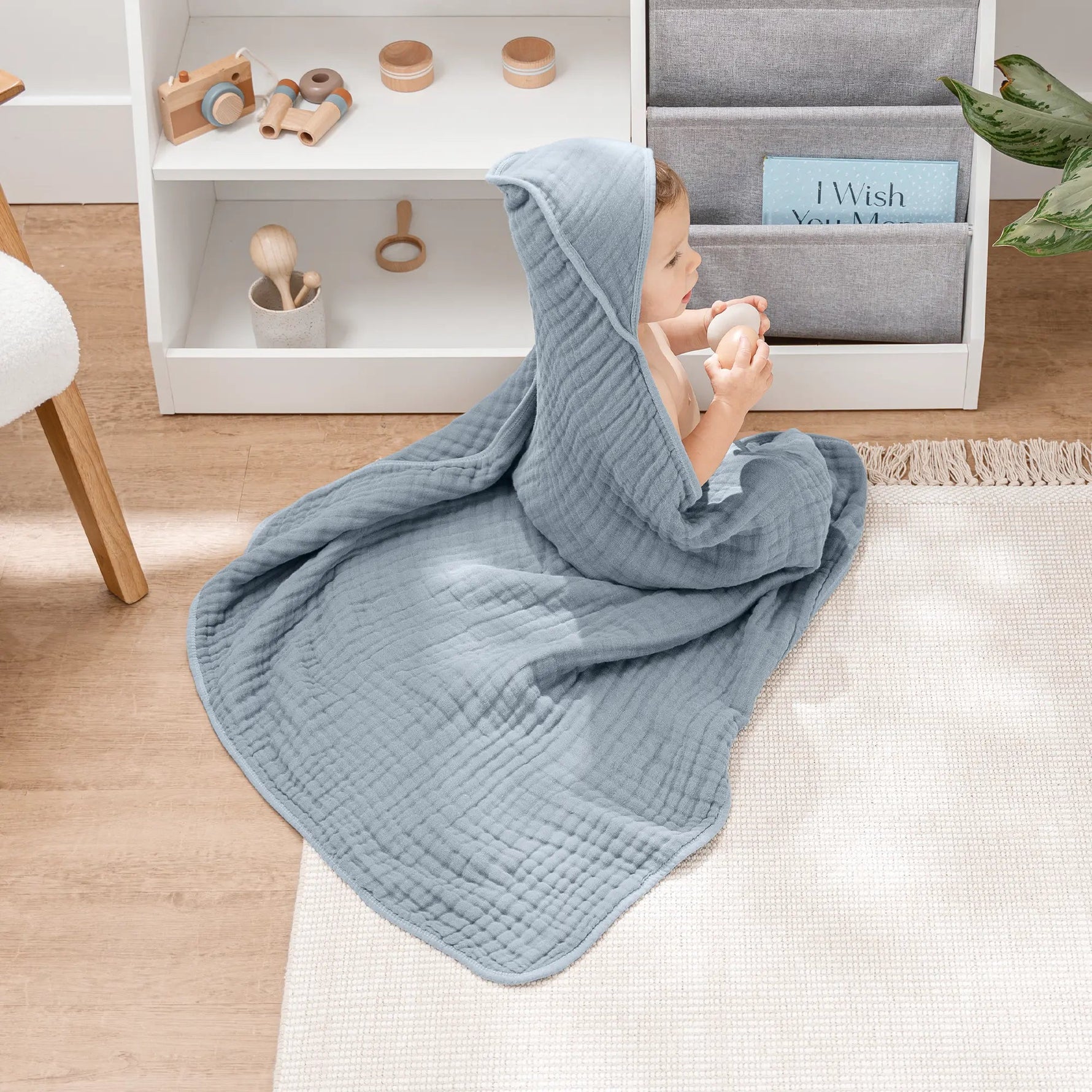 Comfy Cubs Baby Hooded Towels in Pacific Blue & Fern - 