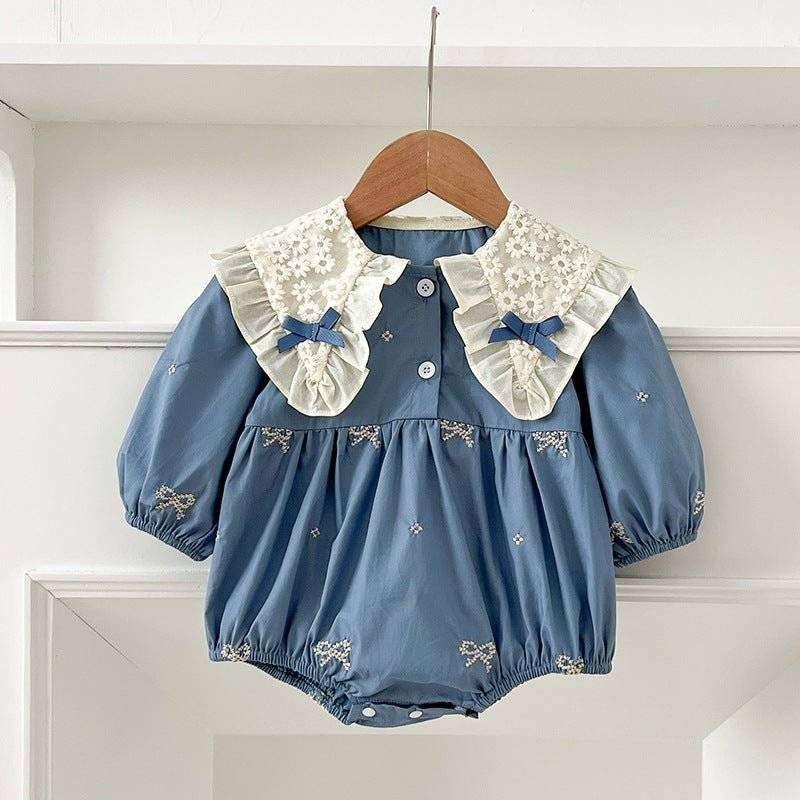 Girls long sleeves shirt with bows and embroidery pattern.