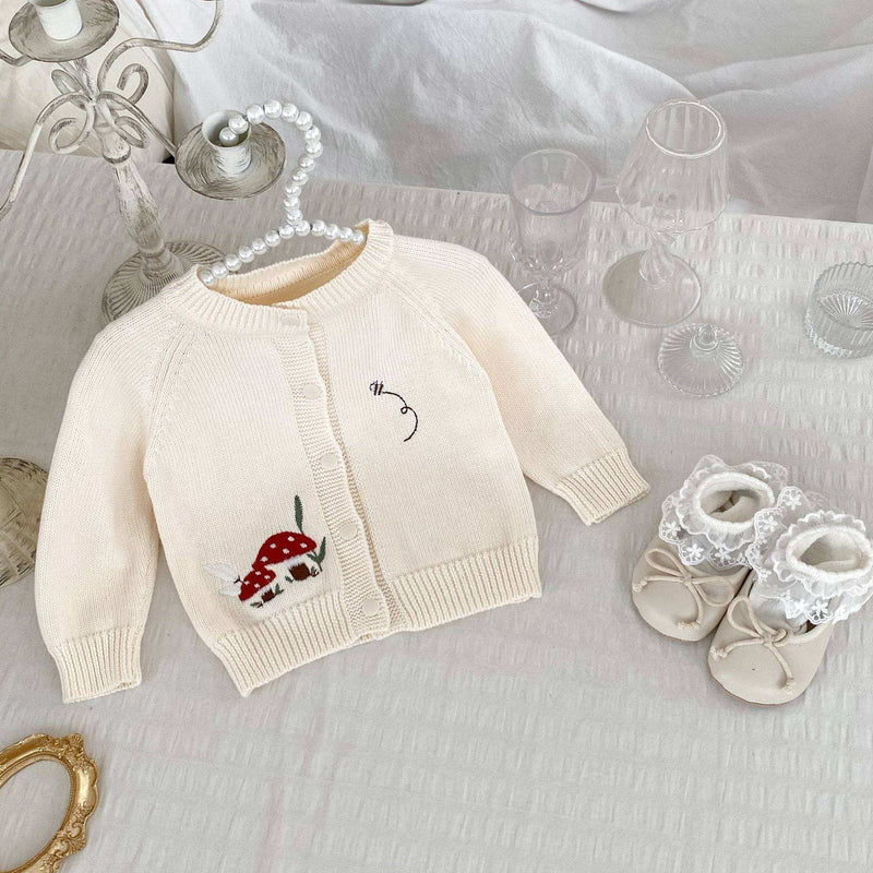 Kids Unisex ComfortableA winning combination of style and comfort, this geometric sweater is designed with your child's comfort in mind. Perfect for both babies and kids, this sweater willEveretts Place: Online Boutique 