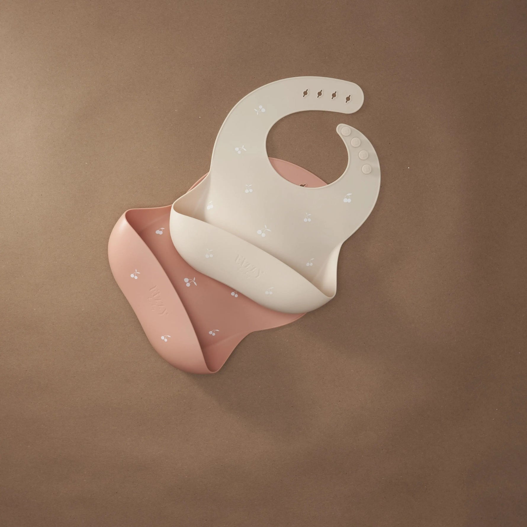 Eizzy Baby Baby Silicone Bib (Shifting Sand Cherry) - 