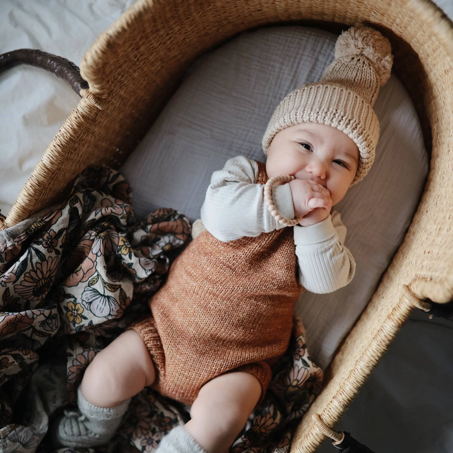 Mushie Extra Soft Bassinet Muslin Crib Sheet for Baby - 100 Percent Cotton Breathable Fabric - Home & Garden > Linens & Bedding > Bedding > Bed Sheets crib sheets