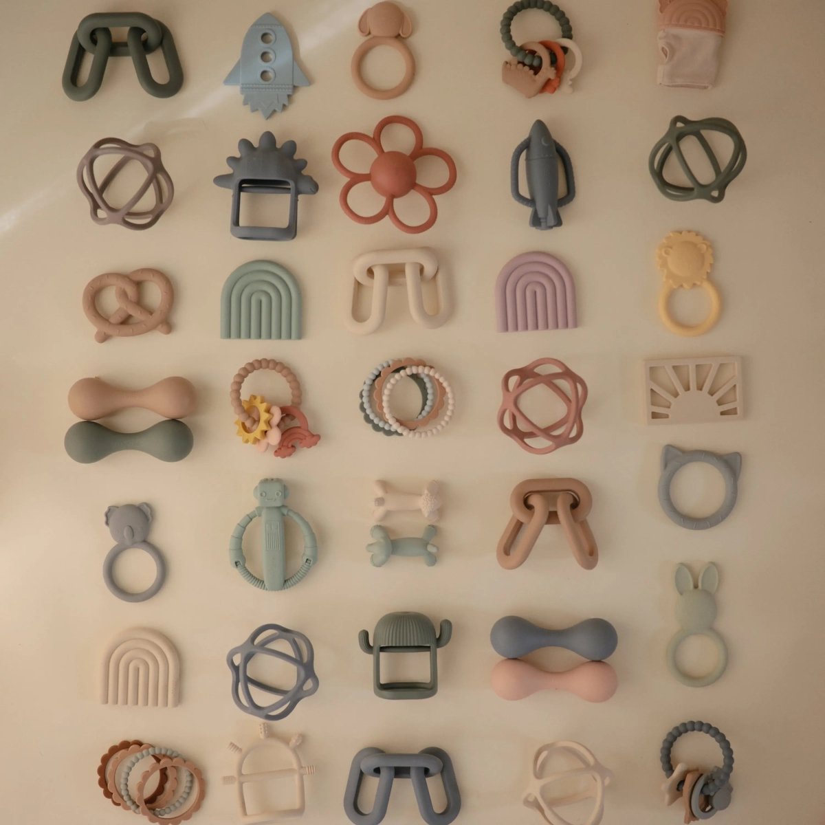 Mushie Ball Teether Made from Non - Toxic Food Grade Silicone for Babies - Everetts Place Boutique - 