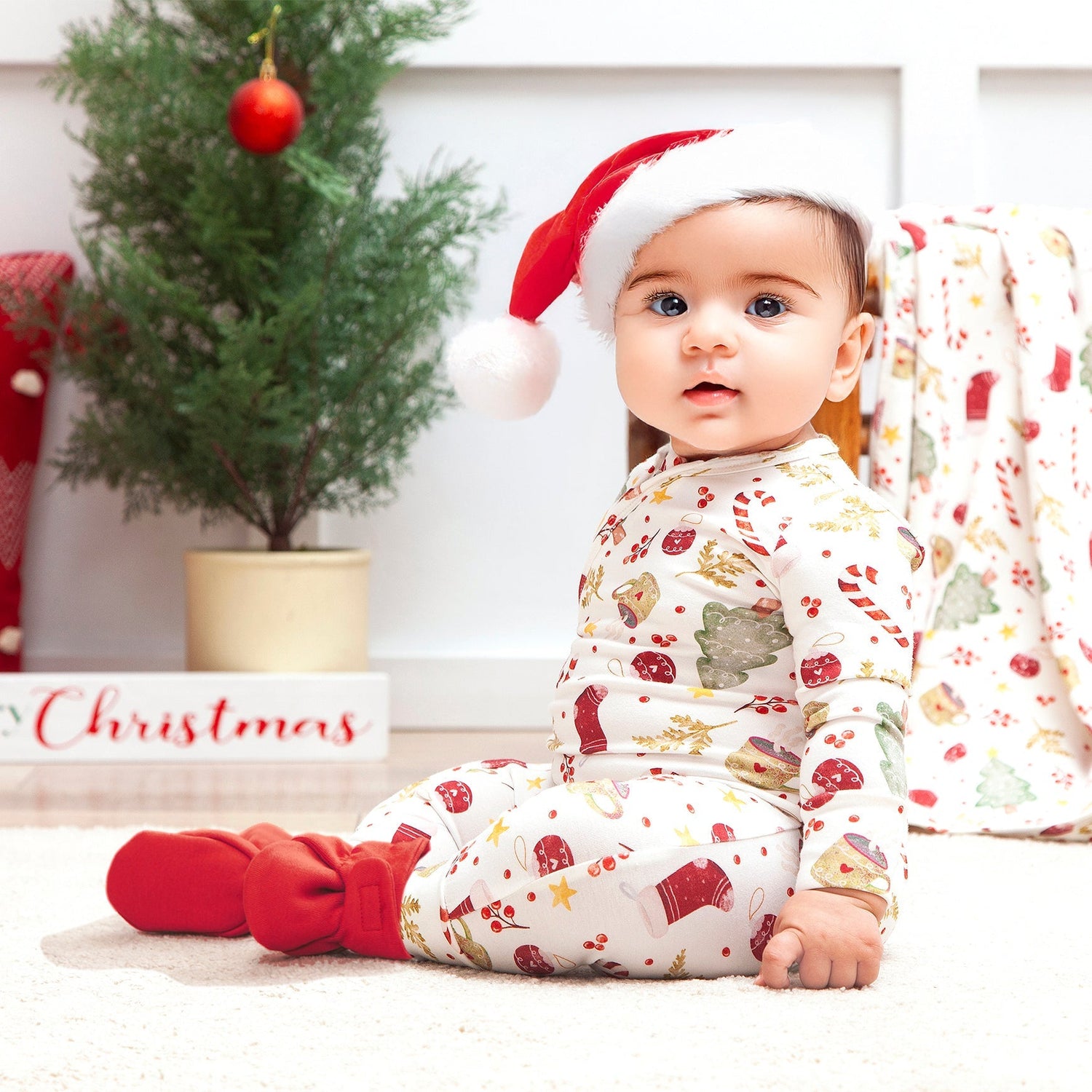 Tesa Babe Bamboo Holiday Baby Zip Romper – Christmas One - Piece PajamasEveretts Place