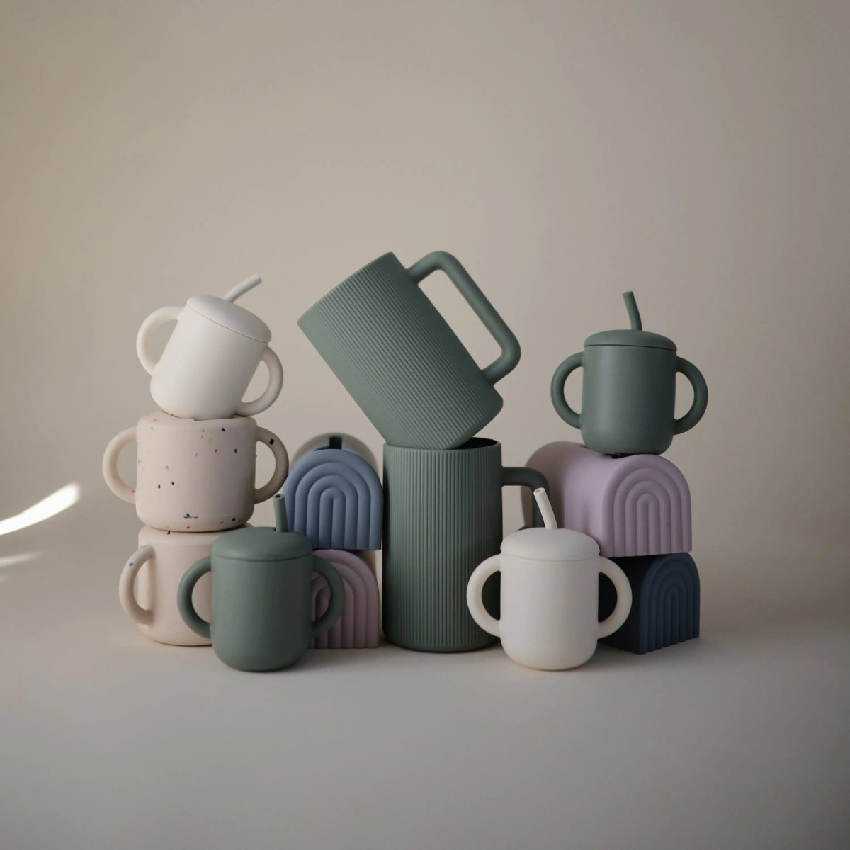 Mushie Bath Rinse Cup for Kids with Textured Grip and Controlled Water Stream - 