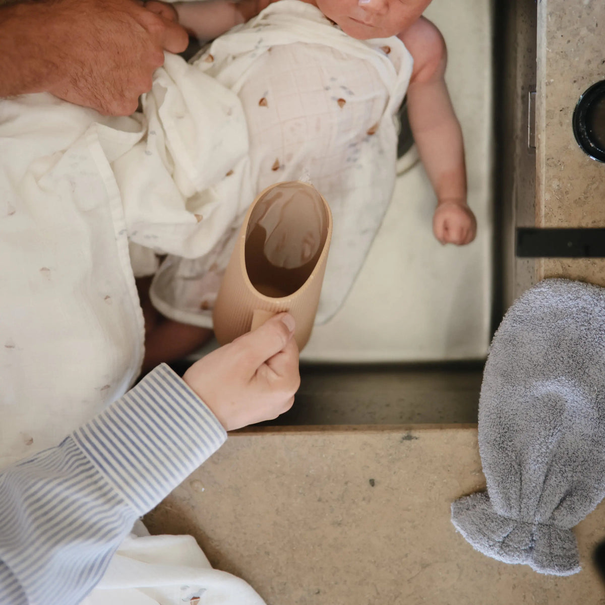 Mushie Bath Rinse Cup - 