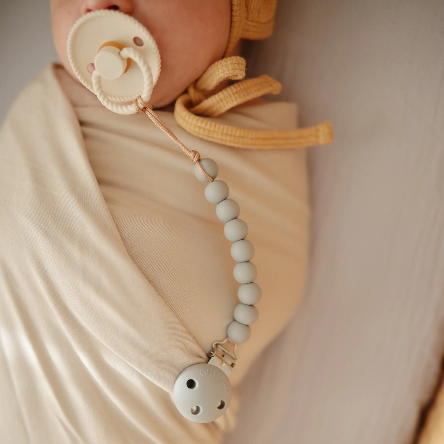 Frigg Rope Natural Rubber Pacifier 2 Pack Mushie