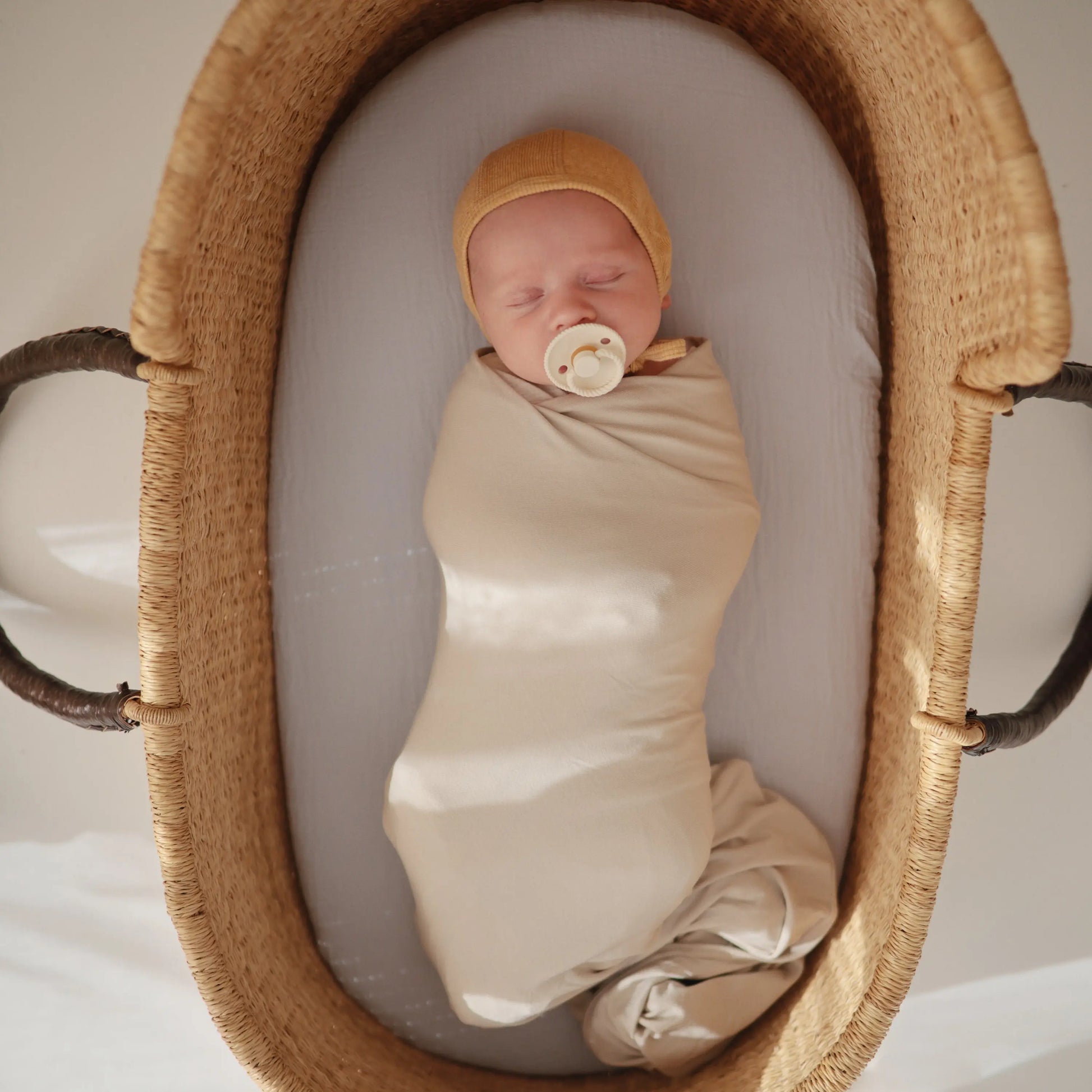 Frigg Rope Natural Rubber Pacifier 2 Pack Mushie