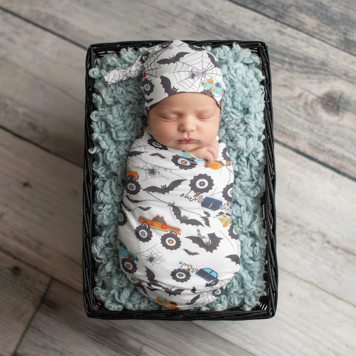 Bamboo Swaddle Blanket - Batty Wheels