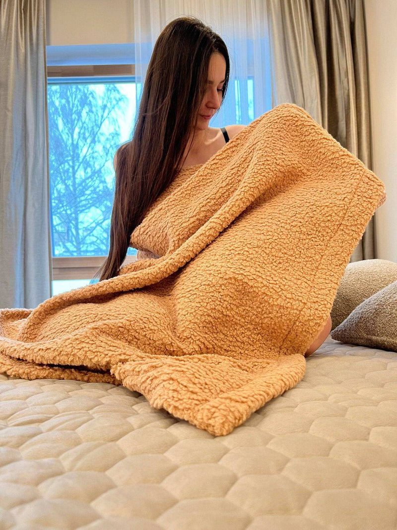 Bedspread Blanket "Teddy"- Everetts Place: Online Boutique - Beds & Blankets