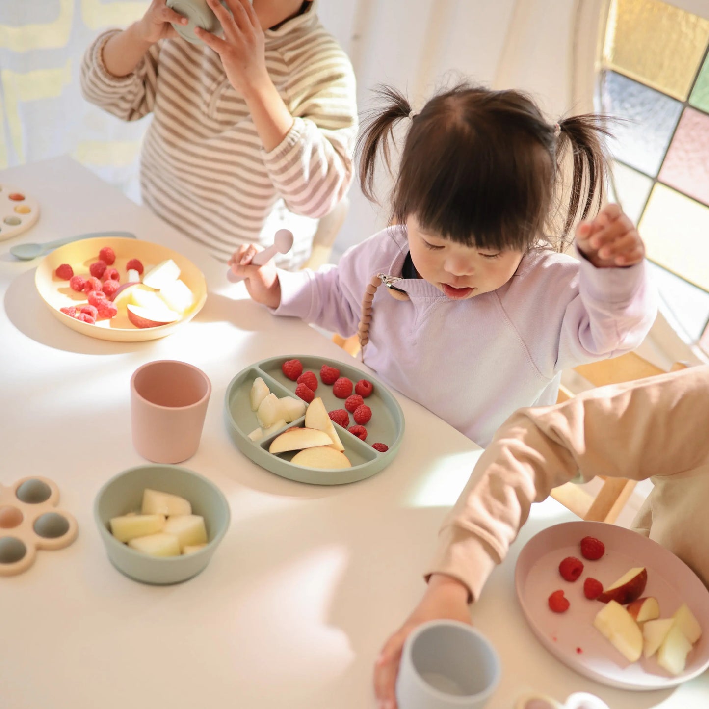 Silicone Suction Bowl for Kids Food Grade Heat Resistant Safe Feeding Mushie