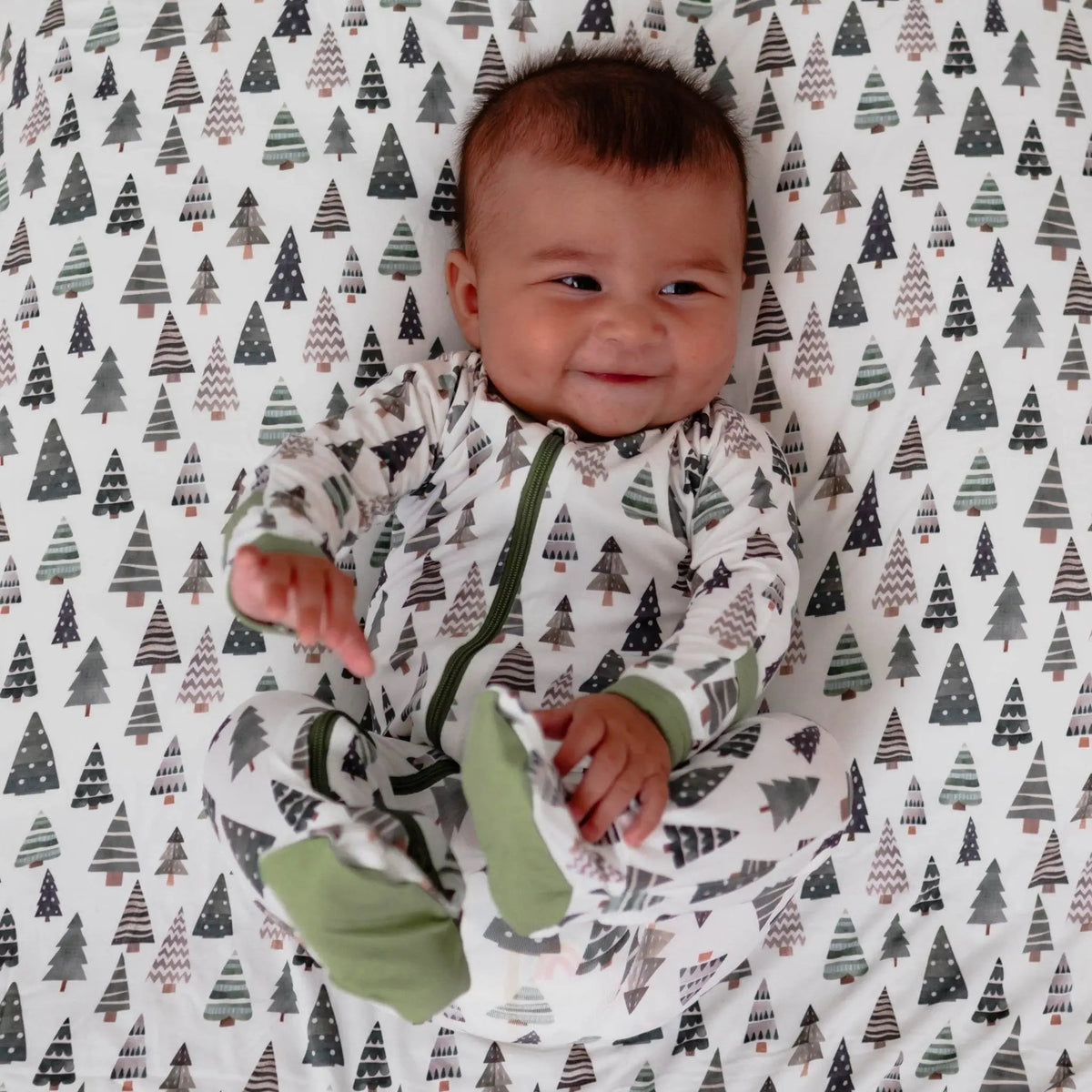 Bestaroo Bestaroo Bamboo Baby Footed Onesie With Two Way Zipper And Fold Over Mittens - 