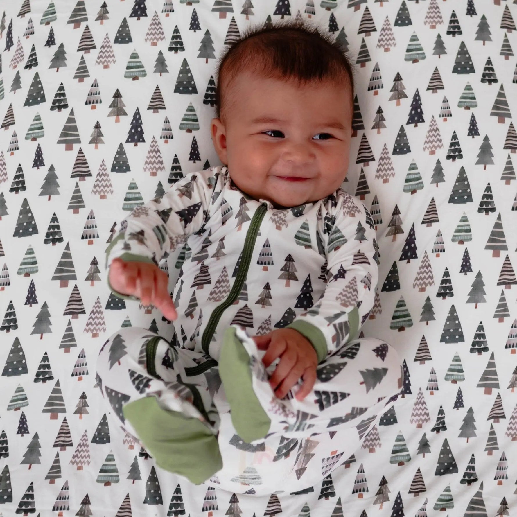Bestaroo Bestaroo Bamboo Baby Footed Onesie With Two Way Zipper And Fold Over Mittens - 