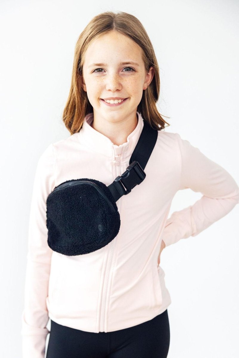 Mila & Rose ® Black Fleece Belt Bag - 
