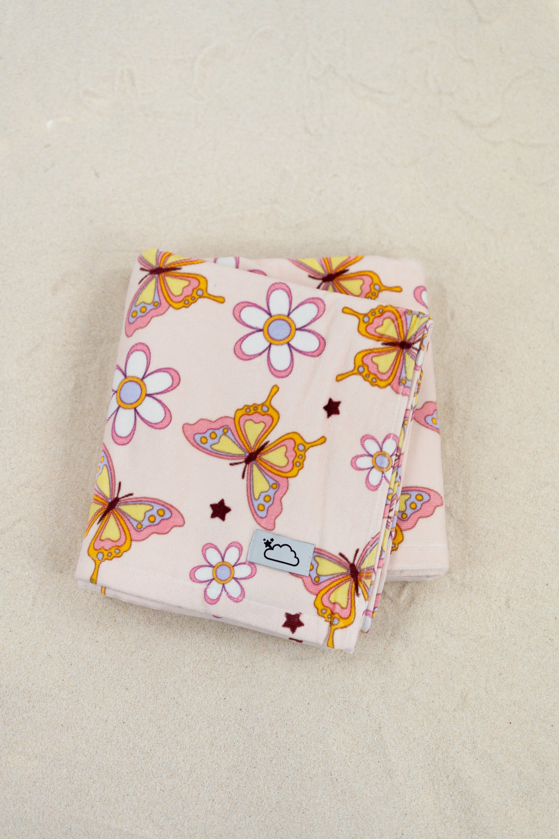DREAM BIG LITTLE CO BLOSSOMIN’ BUTTERFLY DREAM TOWELEveretts Place