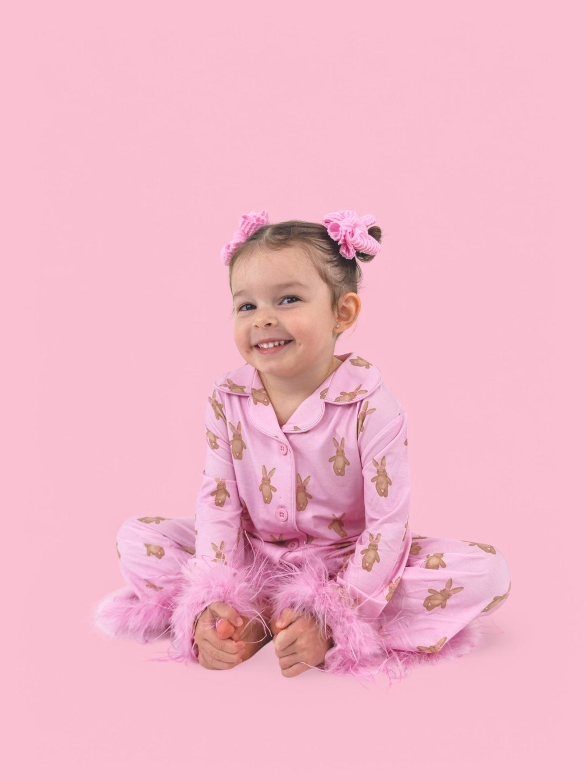 DREAM BIG LITTLE CO BLUSHIN' BUNNIES GIRL'S FLARE FEATHERED DREAM SETEveretts Place