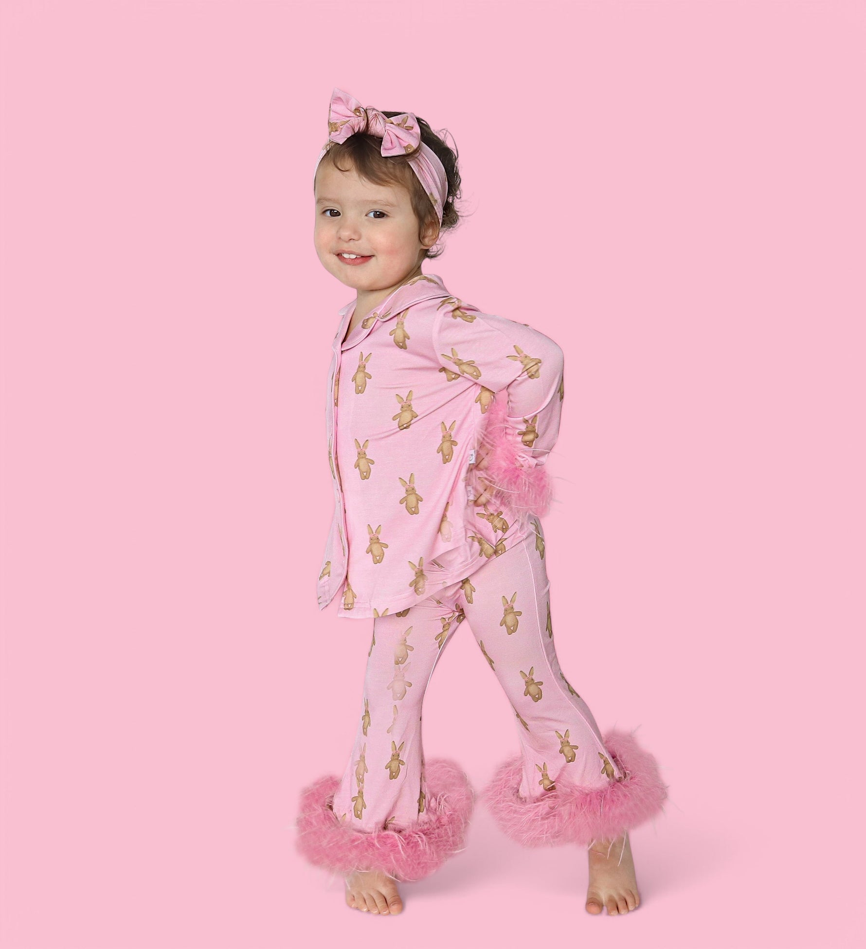 DREAM BIG LITTLE CO BLUSHIN' BUNNIES GIRL'S FLARE FEATHERED DREAM SETEveretts Place
