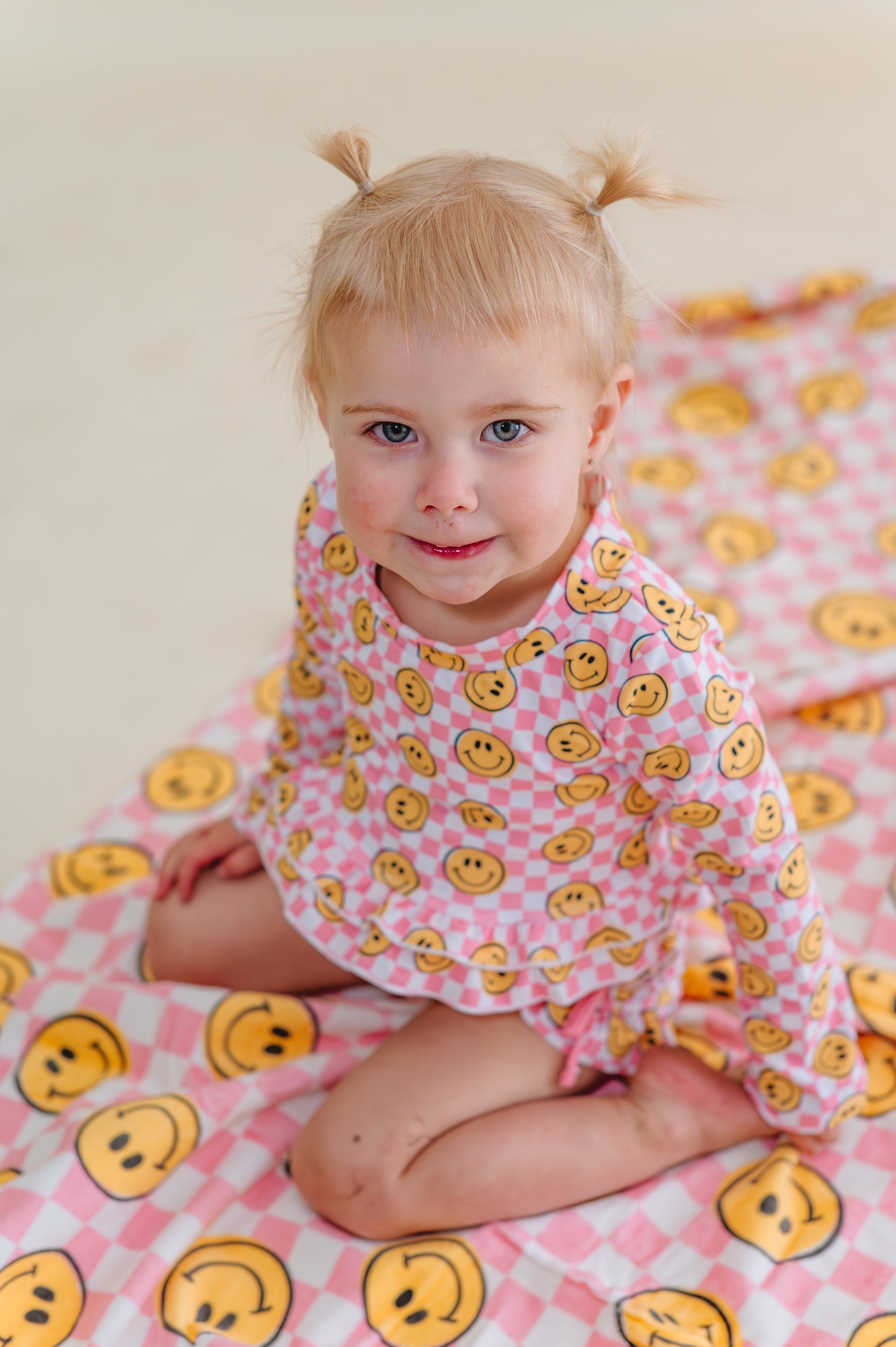 DREAM BIG LITTLE CO BLUSHIN' CHECKERS DREAM RASH GUARD RUFFLE TWO - PIECE SWIM SUITEveretts Place