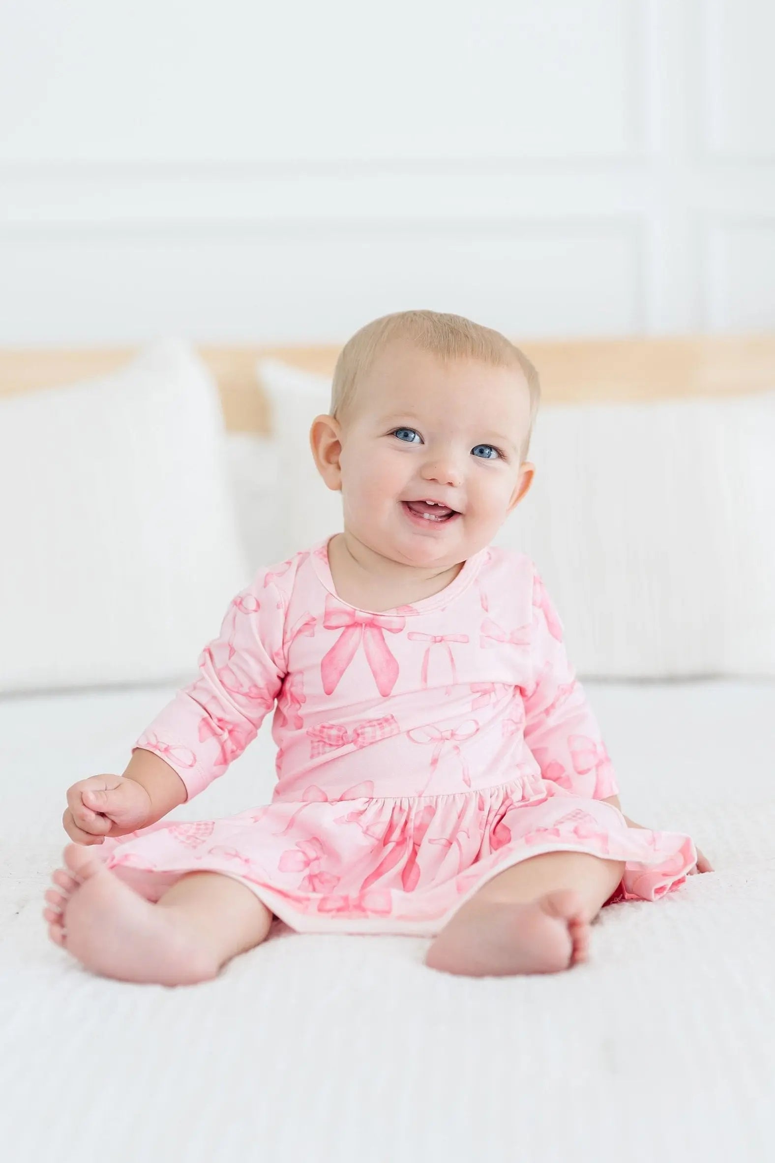 Mila & Rose ® Blushing Bows 3/4 Sleeve Twirl Bodysuit - 