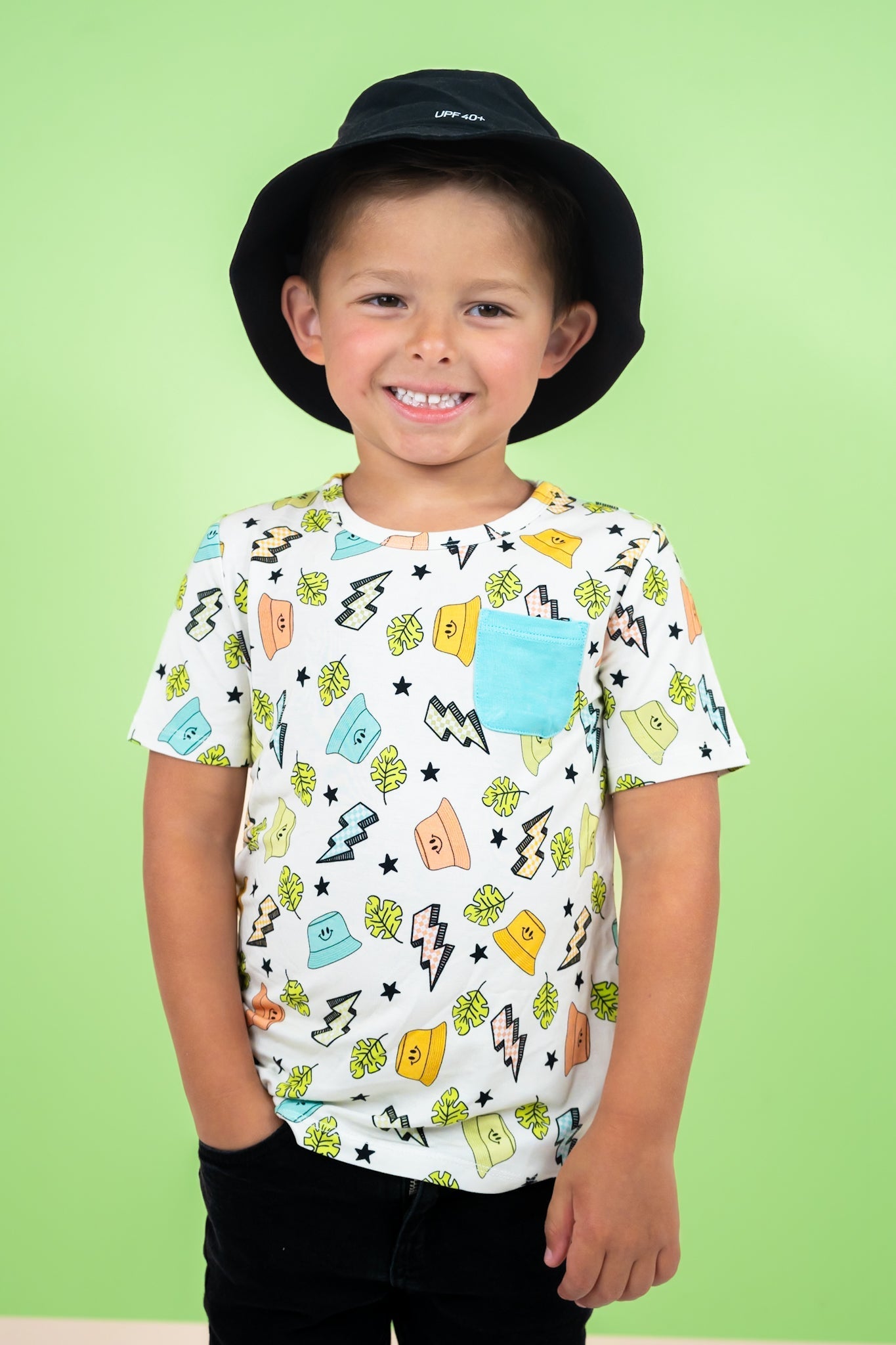 DREAM BIG LITTLE CO BOLTING TO THE BEACH DREAM POCKET TEEEveretts Place