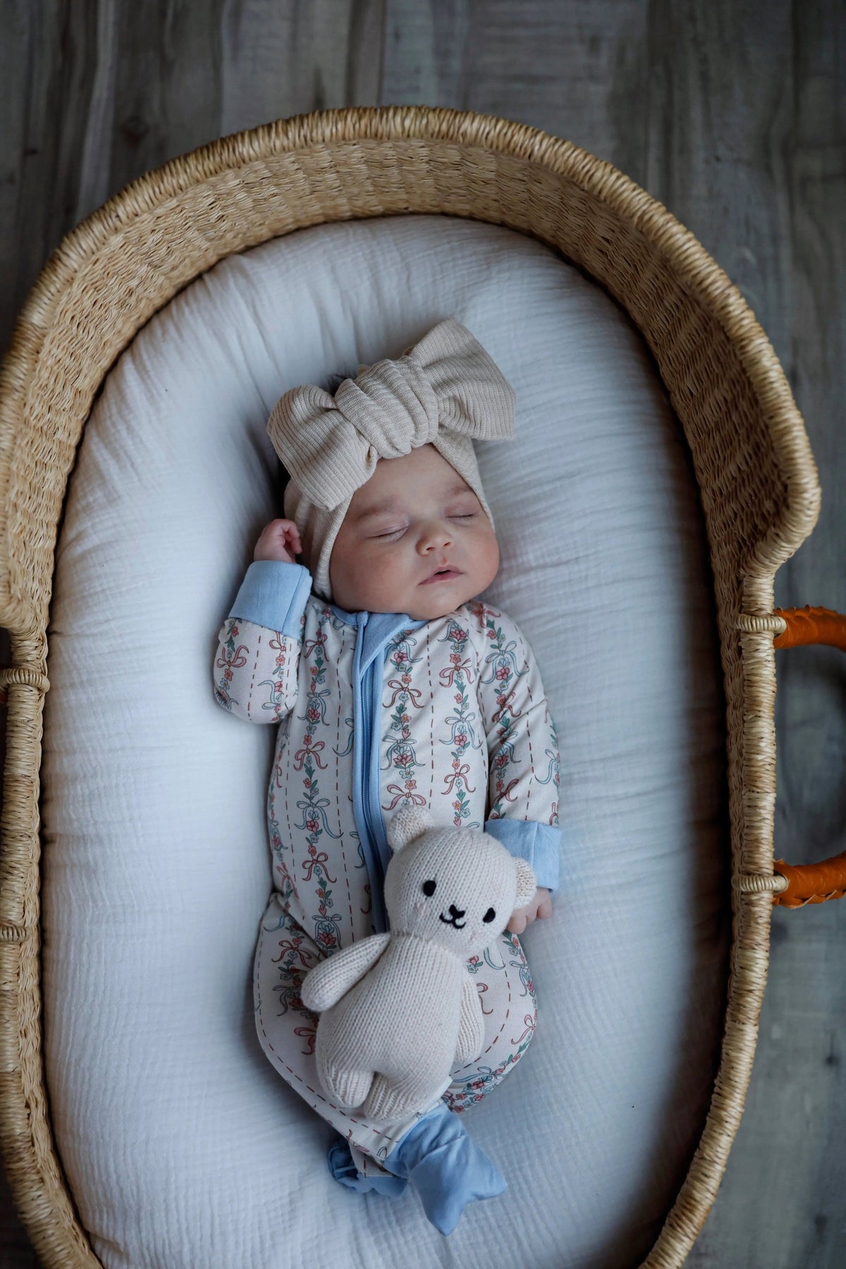Dreamlet Bow Blossom (Convertible Zip Footies) - 
