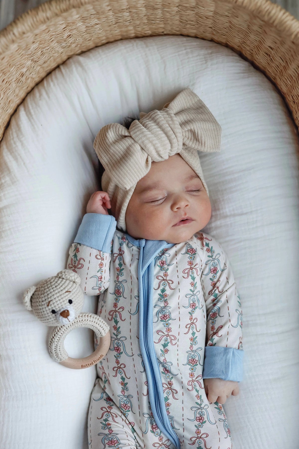 Dreamlet Bow Blossom (Convertible Zip Footies) - 