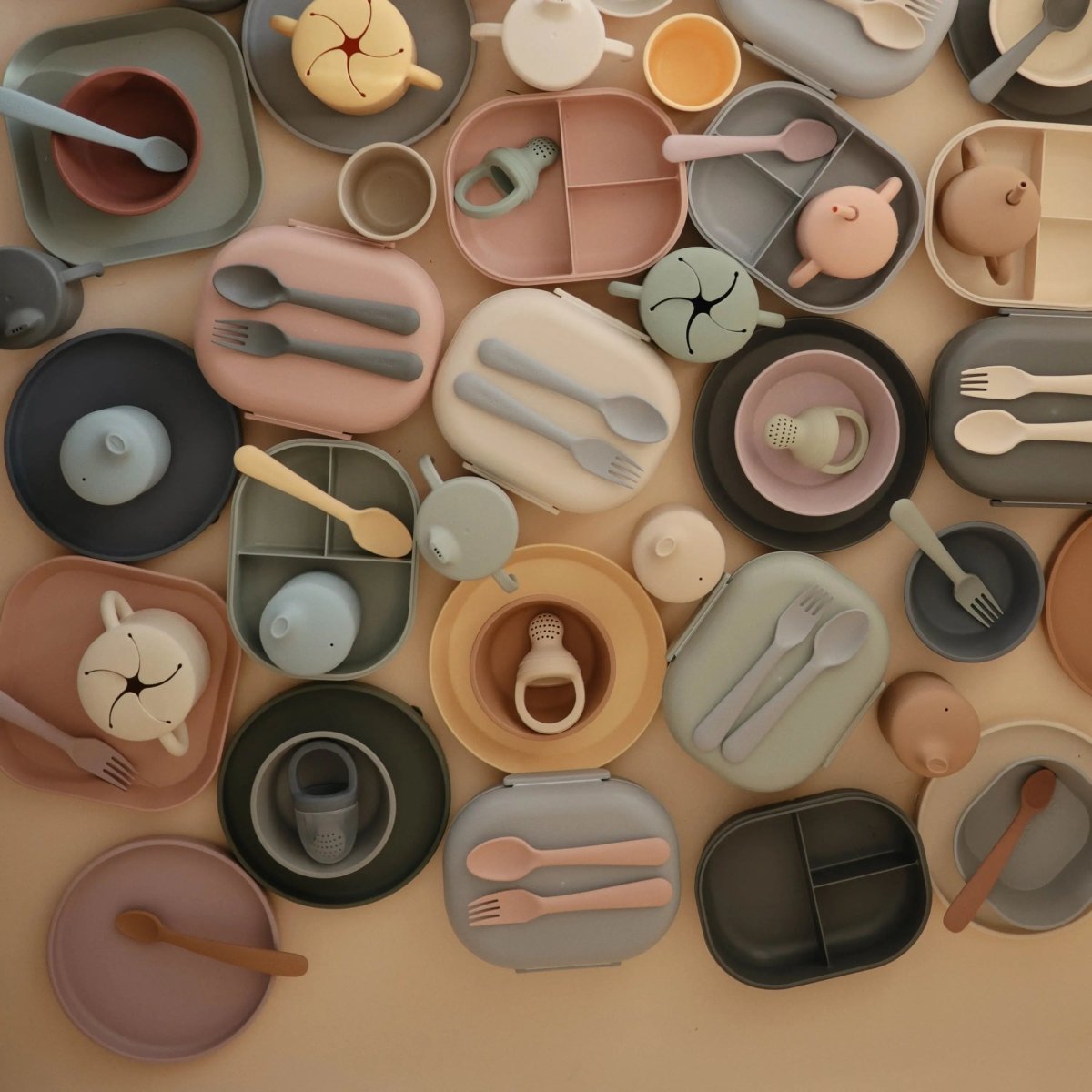 Mushie BPA Free Plastic Lunchbox with Built In Compartments and Locking Utensils - 