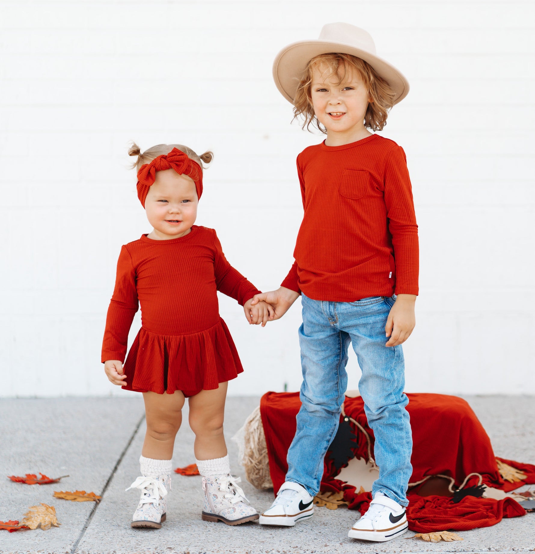 DREAM BIG LITTLE CO BRICK RIB DREAM POCKET TEEEveretts Place