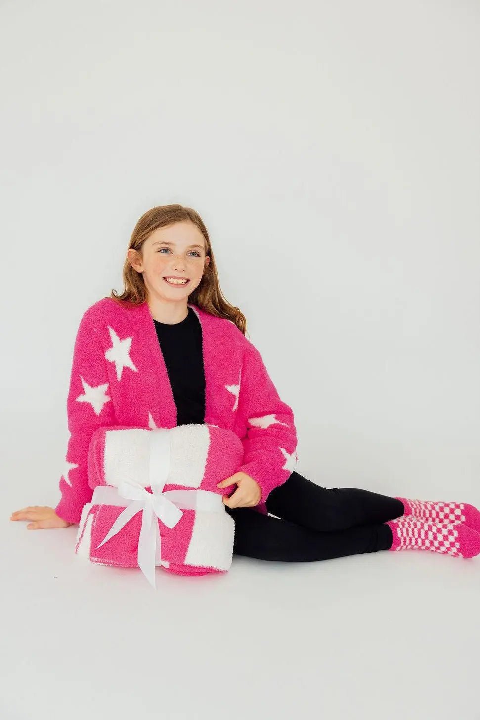 Mila & Rose ® Bright Pink Checker Bow Cozy Blanket - 