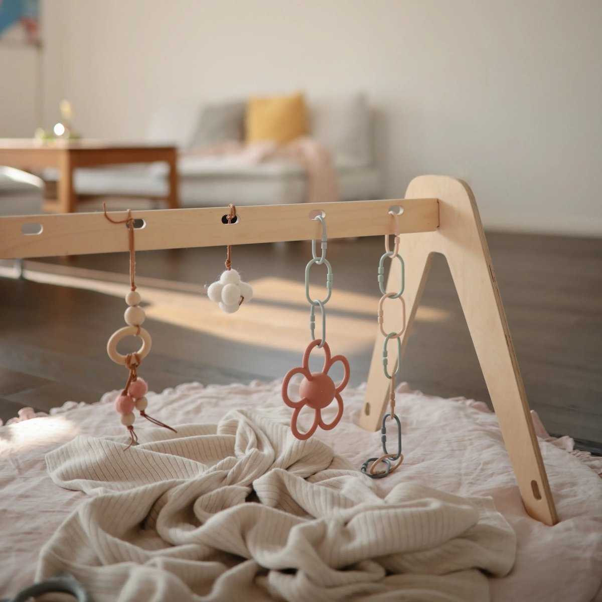 Mushie Chain Link Rings for Strollers and Car Seats Durable Plastic Toy Attachments - Everetts Place Boutique - 