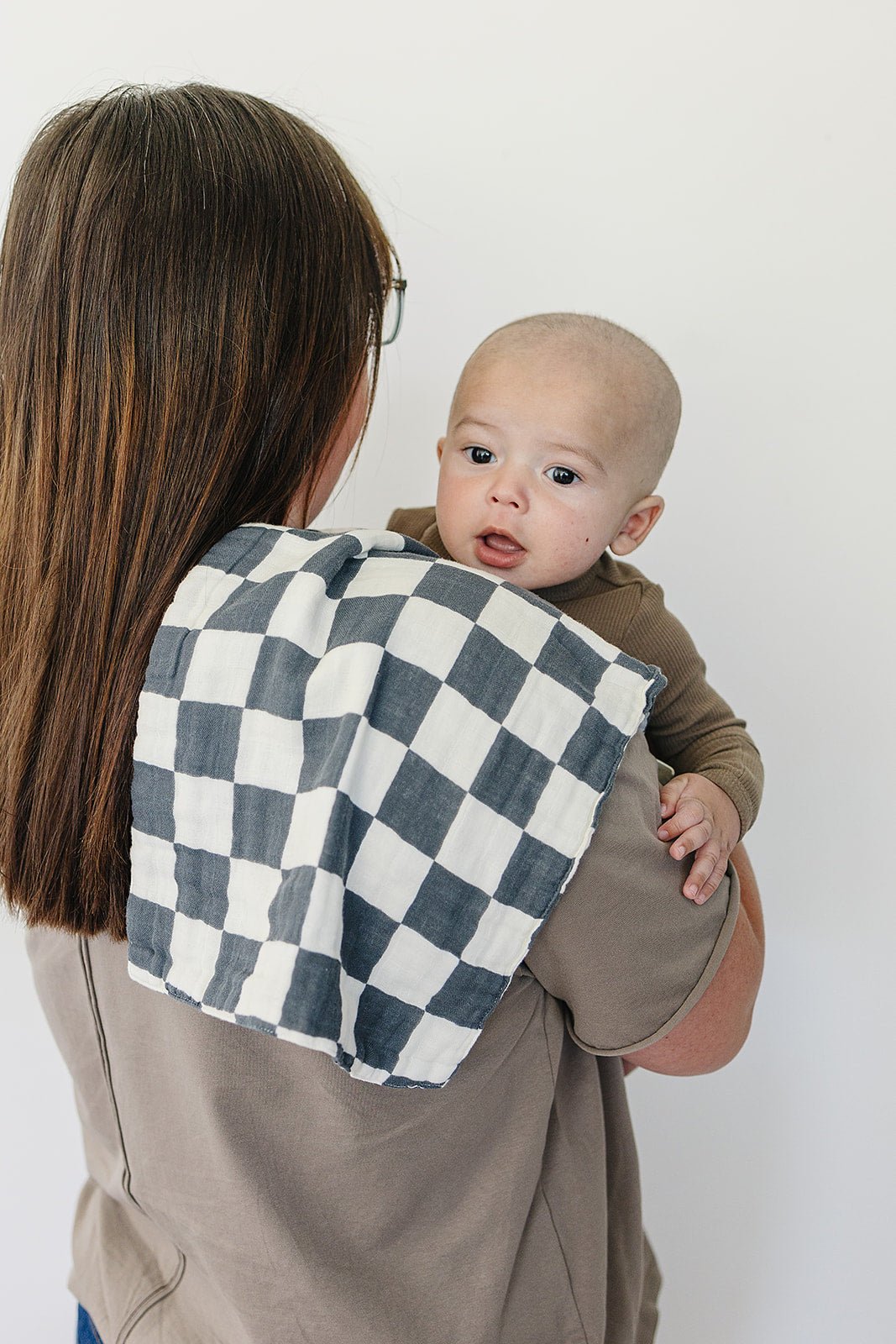 Mebie Baby Charcoal Checkered Muslin Burp Cloth - 