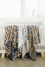 Mebie Baby Charcoal Checkered + Summit Muslin Quilt - 
