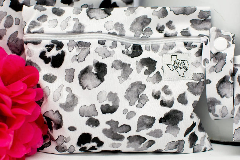 Cheetah - Mini Wet Bag - Everetts Place: Online Boutique