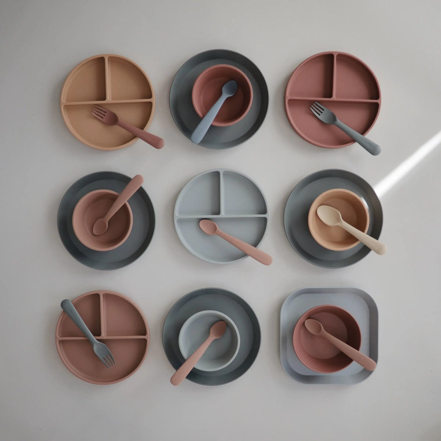 Mushie Square Dinnerware Plates for Babies BPA-Free Plastic Microwave and Dishwasher Safe Made in Denmark - Home & Garden > Kitchen & Dining > Tableware > Dinnerware > Plates Dinnerware