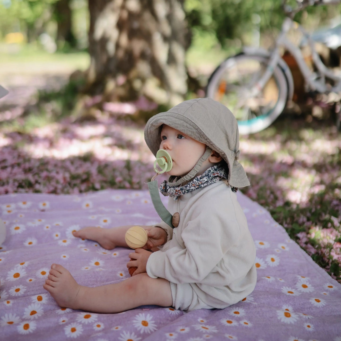 Frigg Rope Natural Rubber Pacifier 2 Pack Mushie