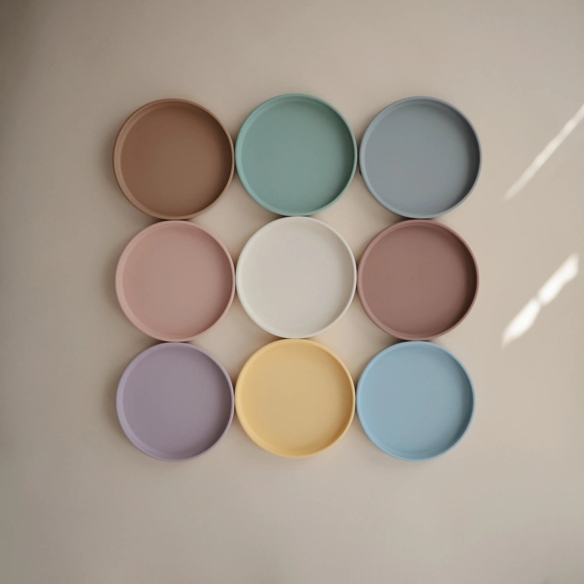 Mushie Classic Silicone Suction Plate for Kids Safe Non Slip Feeding Solution - Everetts Place Boutique - 